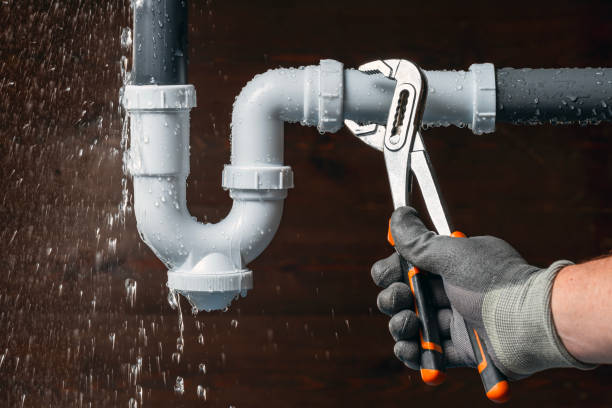 Professional Gas Line Repair technician working in Windsor, VA